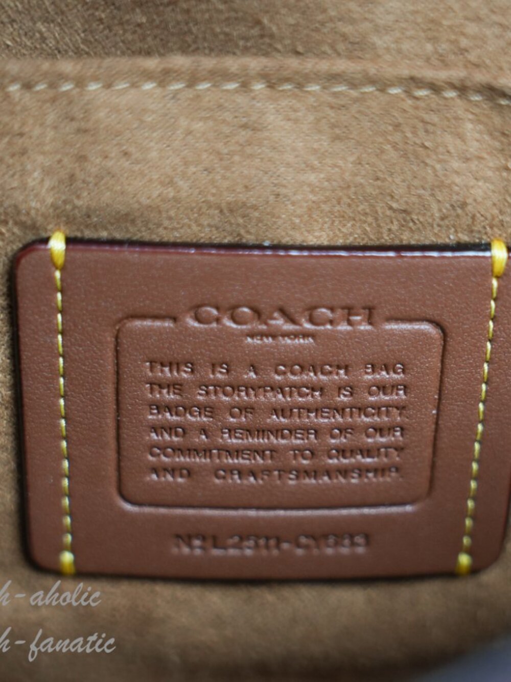 COACH CY683 Hadley Shoulder Bag Crossbody Leather in Dark Wine Gold - Picture 13 of 14